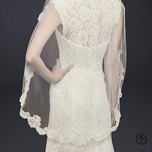 Veil 38in Pearl Embellished Alencon Lace NWT